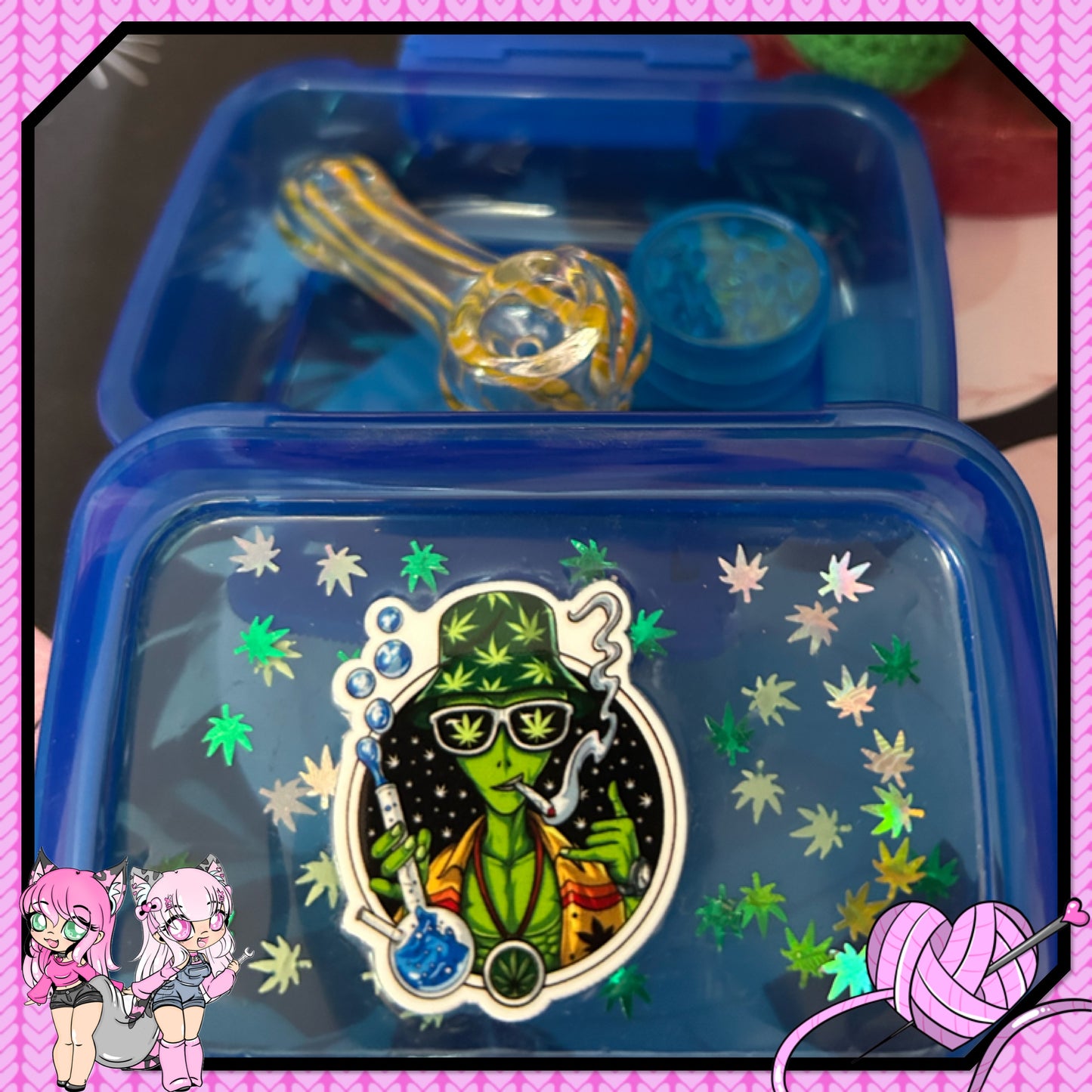 Blazed alien and blue treasure box